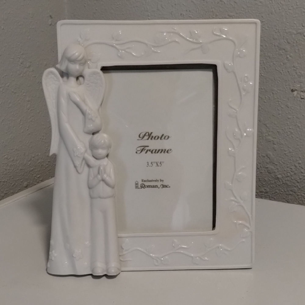 Roman Inc. White Angelic Photo Frame